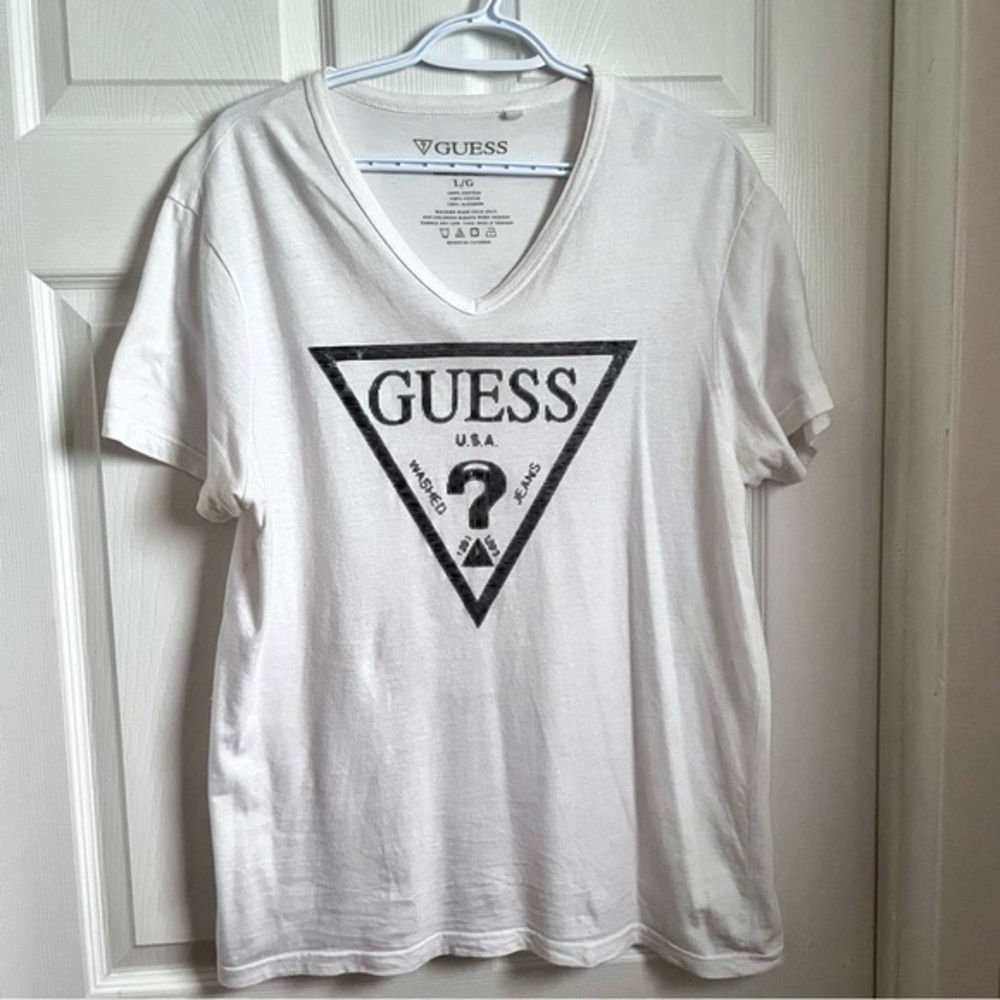 Guess USA t shirt short sleeve white logo triangle men large vintage
